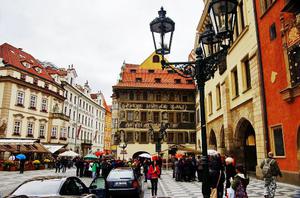 Old Town Square (Staroměstské Náměstí)