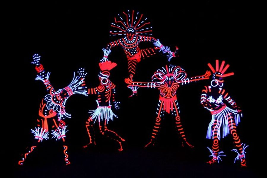 Black Light Theatre