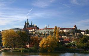 Thumbnail for Treasures of Prague - the Central European City
