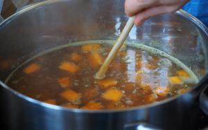 Thumbnail for Prague Gives Out Free Lunches to Hightlight "Food Wastage"