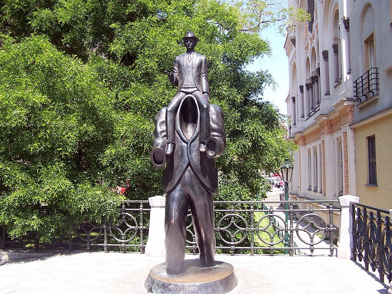 Kafka Statue