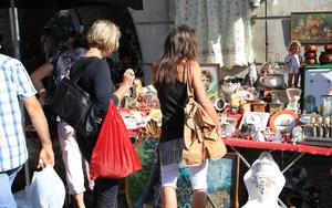 Thumbnail for Top Hacks to Shop Smart and Save Big in Prague